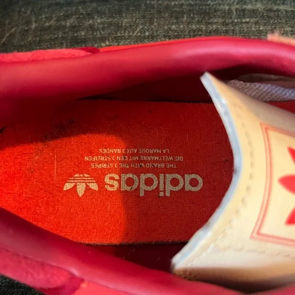 Adidas Valentines “Sambae” Women’s 6.5 - Picture 9 of 11